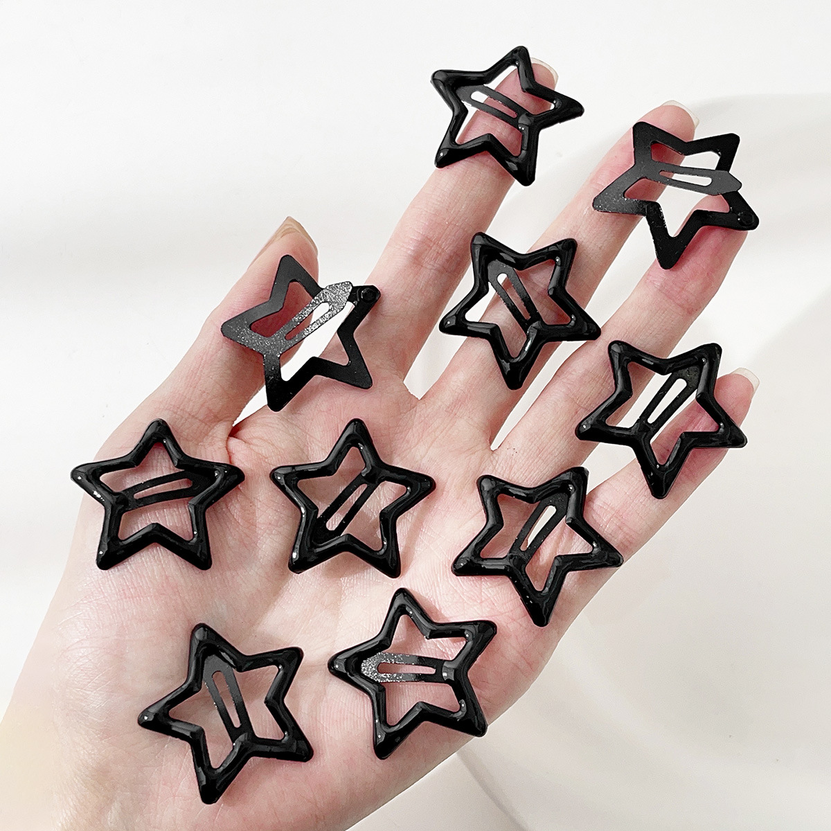 Y2K Girls Black and Grey Star  – Bobby Pin Bulk Bewertung und Preis